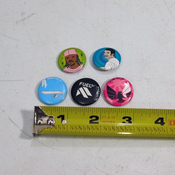 Set of 5 Fuel TV Pinback Buttons 3/4 Inch Logo MySpace Tom Diving Board Y2K - Picture 2 of 3